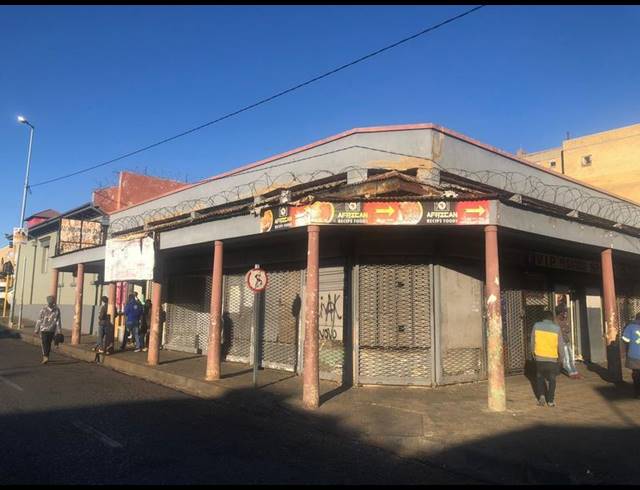 BUSINESS FOR SALE IN LA ROCHELLE